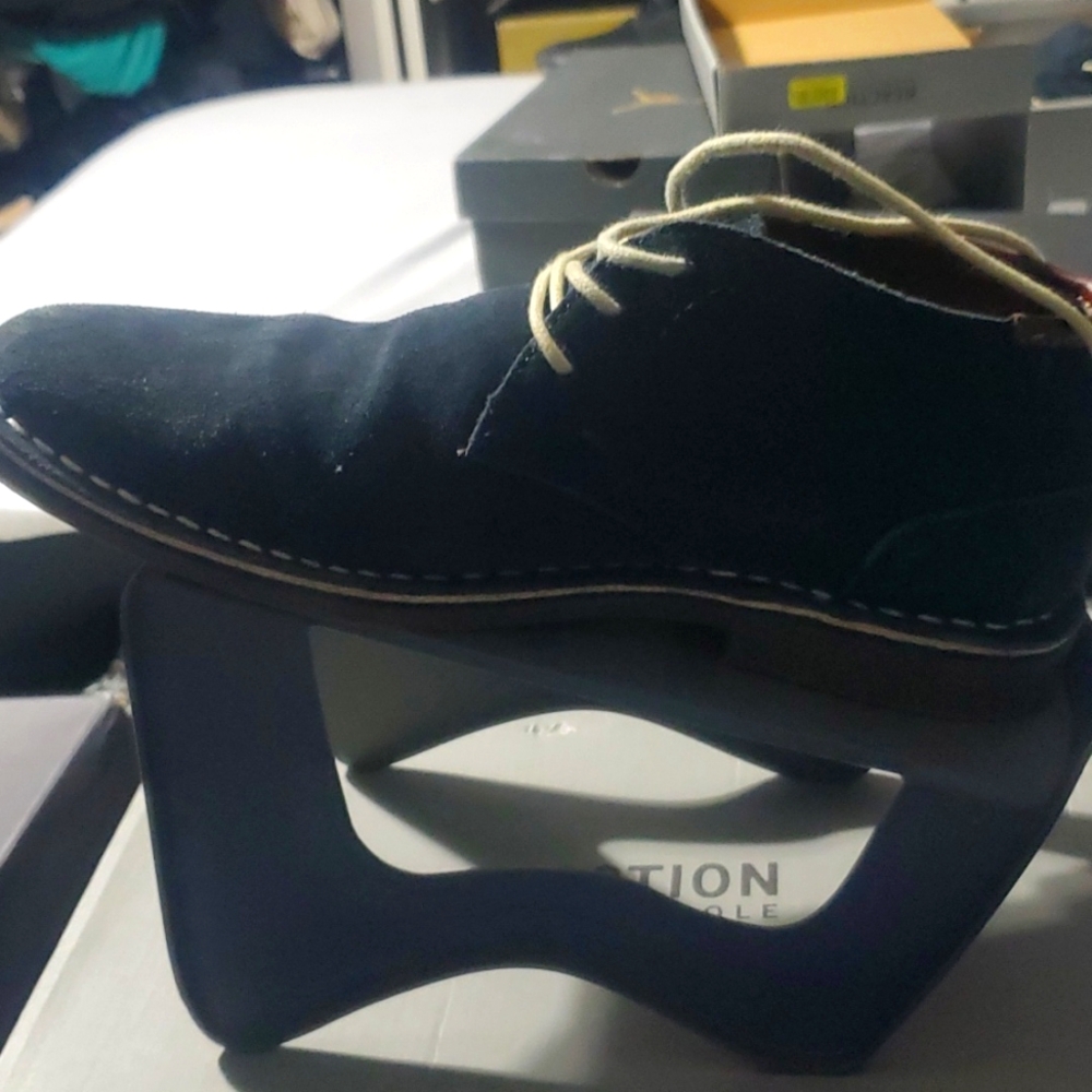 Mens shoes
